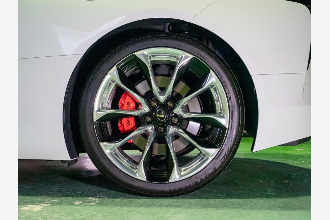 原野 英樹が撮影した「輸入車販売会社よりレクサス LC500をカーセンサーSDGE 掲載用写真を依頼いただきました」の写真