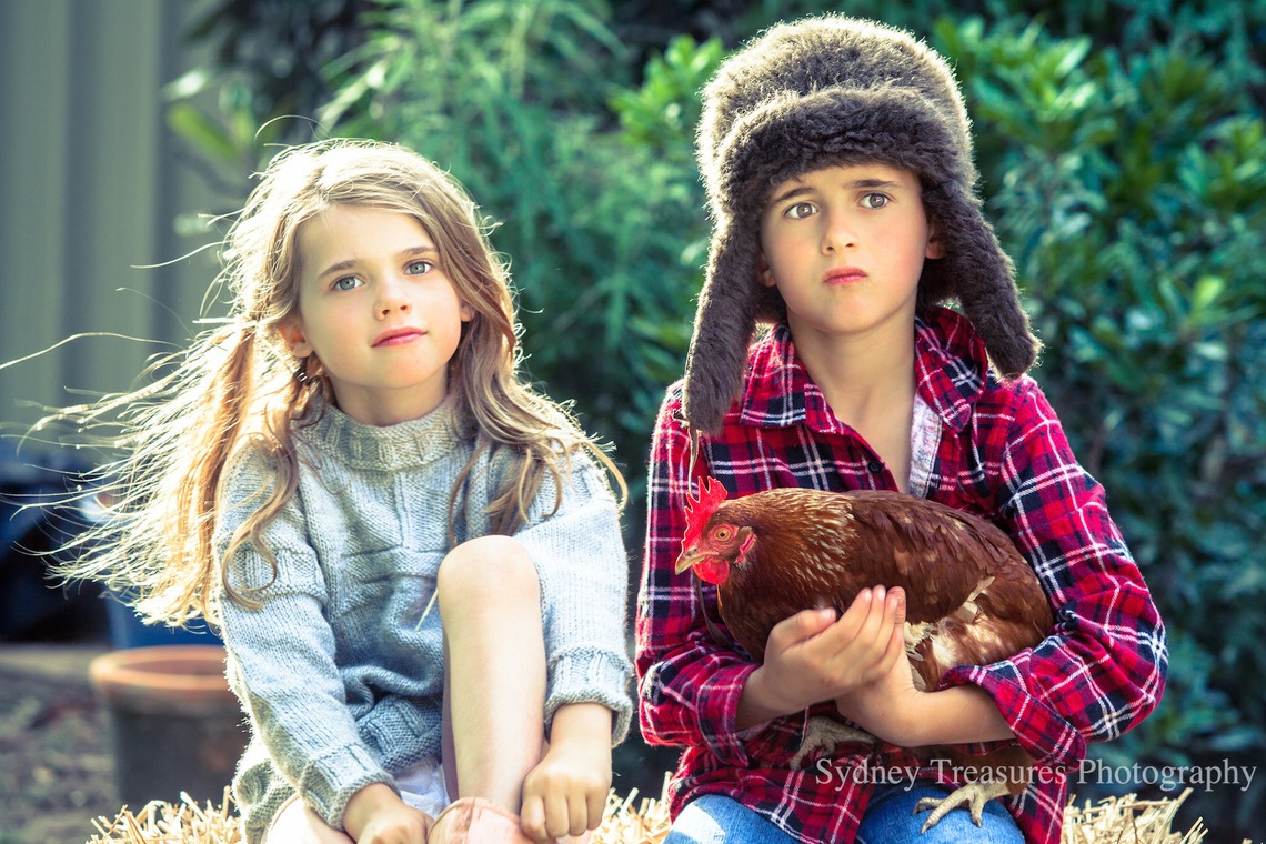 シドニー・クリエイティブフォトグラフィーが出張撮影した家族写真(キッズ,ベビーフォト)などが写った「Family Children and Newborn Babies （家族撮影、お子様、新生児撮影）」の家族写真