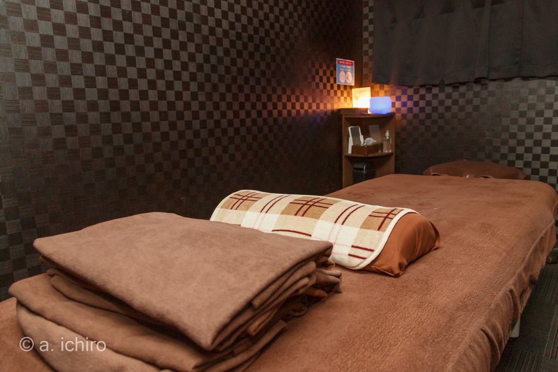 ABNフォトが撮影した写真のアルバム「手もみサロン」