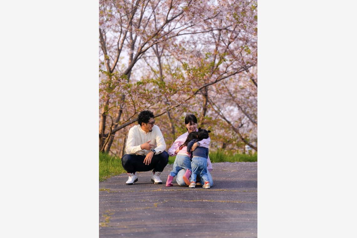 秋山諒輔が撮影した写真のアルバム「お子様のロケーション撮影」