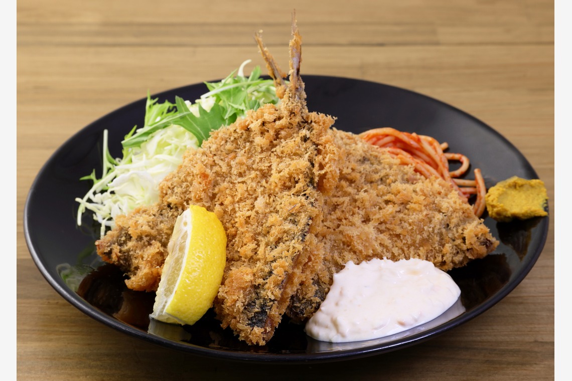 森安　照が撮影した「とんかつ、カレーライス、ハンバーグ」の写真