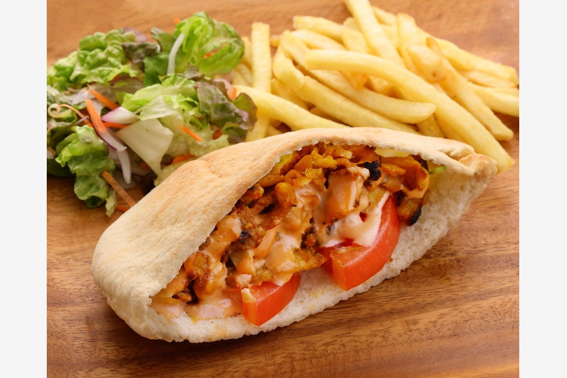 森安　照が撮影した写真のアルバム「ケバブ・タコス・タコライス・ドッグ」