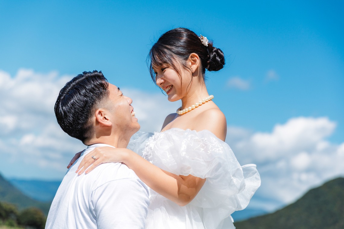 青木胤諭が撮影した「ウェディング前撮り（山形県沿岸）」の写真