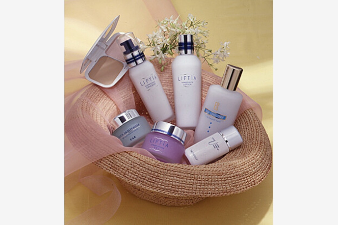 有限会社　澤田スタジオが撮影した「化粧品」の写真