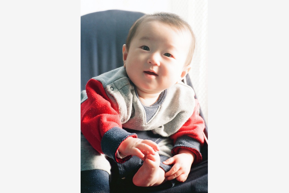 岡本静人が撮影した「息子との思い出の日々」の写真