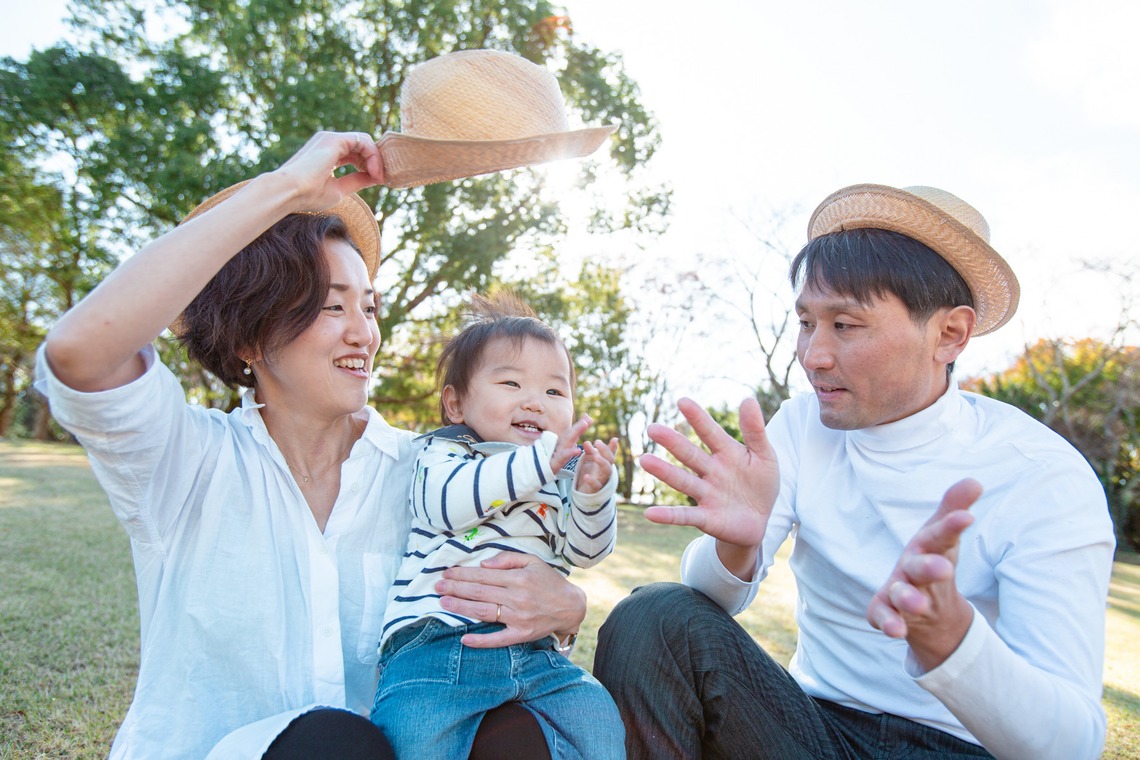 ゆのみふぉとが出張撮影した家族写真(キッズ,ベビーフォト)などが写った「自然な姿や笑顔」の家族写真