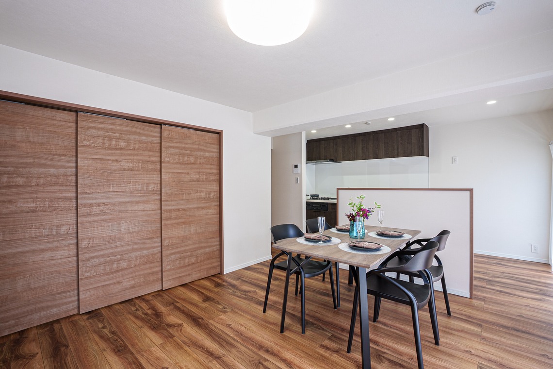 森脇 稔が撮影した写真のアルバム「建築写真（マンション）」