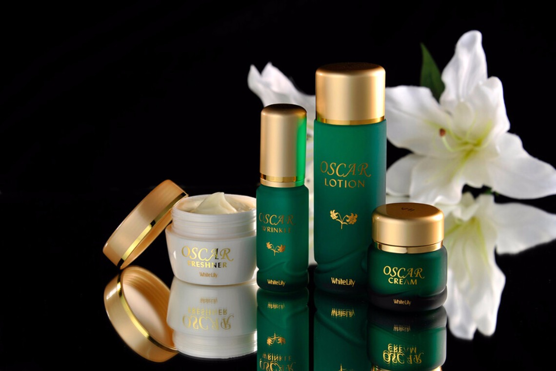 株式会社エスオーエスカンパニーが撮影した「化粧品イメージ撮影」の写真