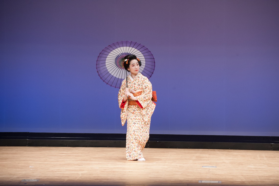 十時写真事務所が撮影した「踊り」の写真