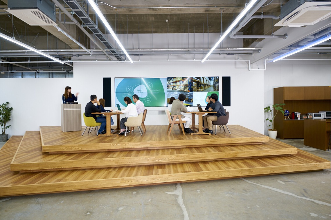 久保寺誠が撮影した写真のアルバム「竣工」