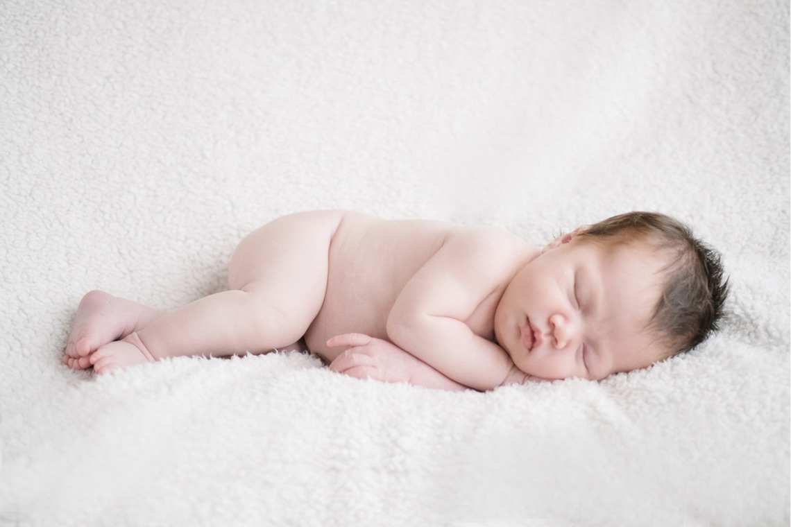 アトリエ　エピカ/清水　一哉が撮影した「ニューボーンフォト」の写真