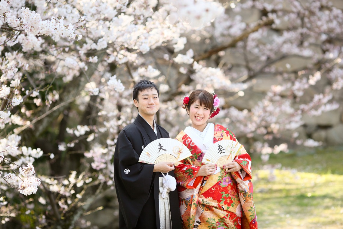 KIKIウェディングが撮影した写真のアルバム「桜と広島城」