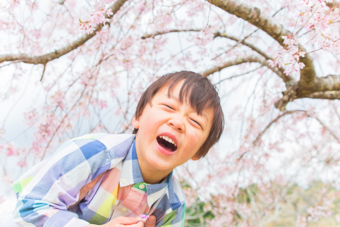 ゆのみふぉとが出張撮影した家族写真(キッズ,ベビーフォト)などが写った「自然な姿や笑顔」の家族写真