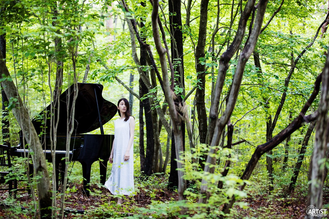 KIRAが撮影した写真のアルバム「森の中のピアノ -  那須塩原のスタジオ撮影」