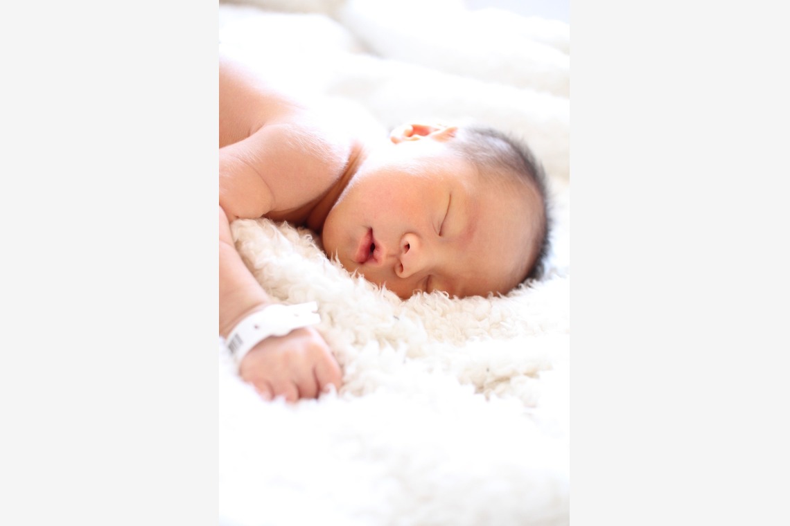 親子ふわふわphoto（mai）が撮影した「ニューボーンフォト」の写真