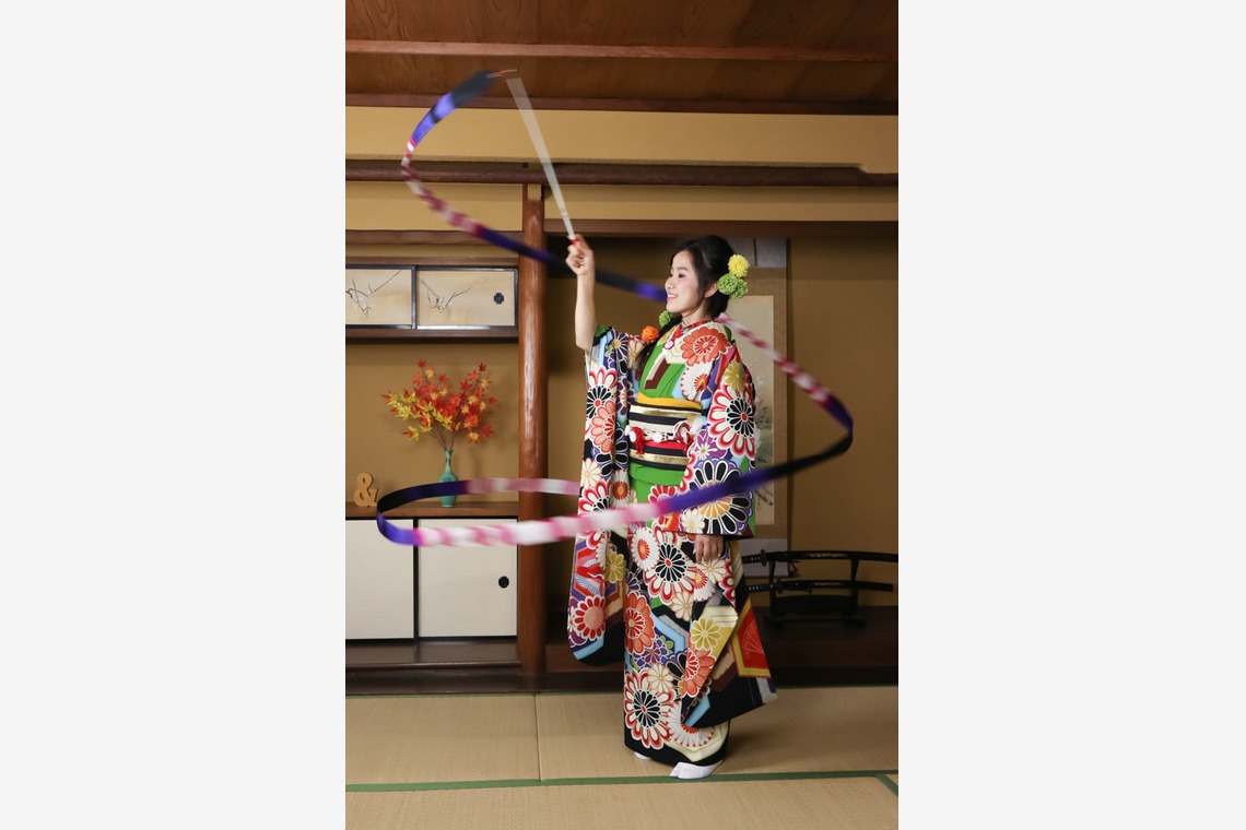 スマイルハンターが出張撮影した家族写真(キッズ,ベビーフォト)などが写った「成人式フォト」の家族写真