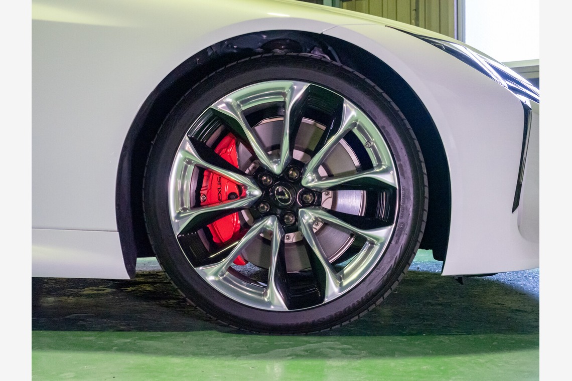 原野 英樹が撮影した「輸入車販売会社よりレクサス LC500をカーセンサーSDGE 掲載用写真を依頼いただきました」の写真