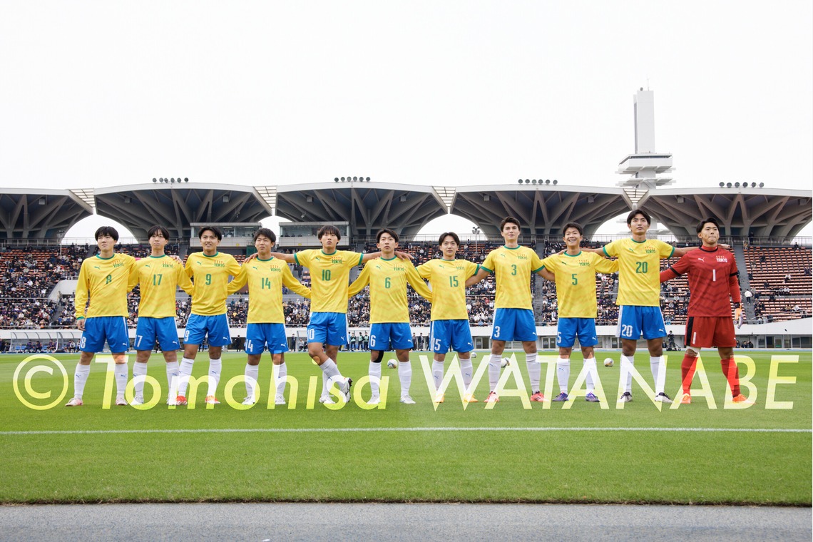 Tomohisa Watanabeが撮影した写真のアルバム「スポーツ　高校サッカー　TEIKYO Canaria Eleven」