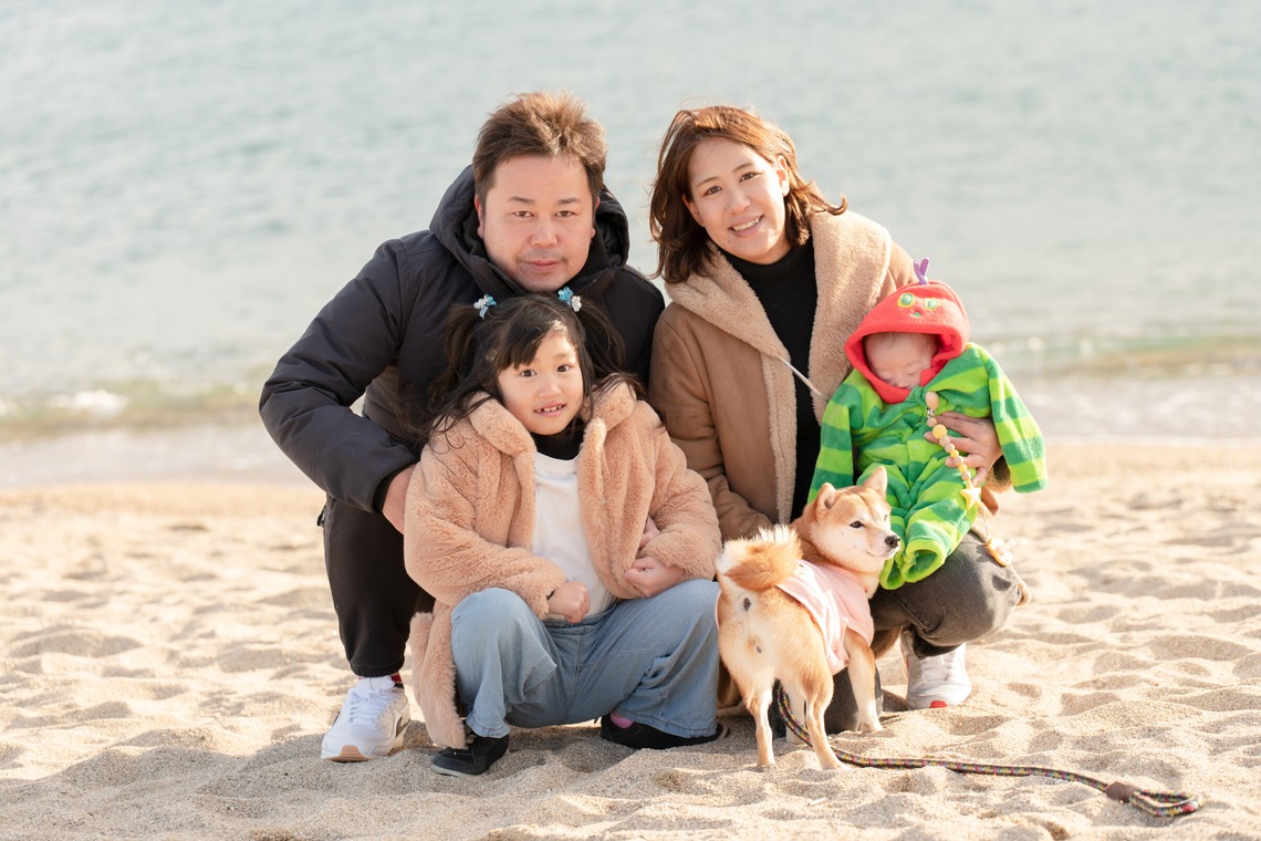 福永写真事務所が撮影した写真のアルバム「家族写真（須磨海岸）」