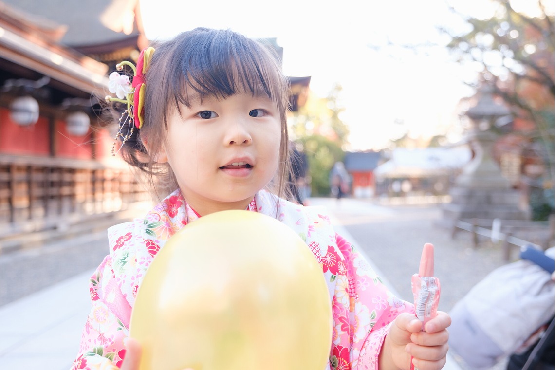 高夏写真店が出張撮影した家族写真(キッズ,ベビーフォト)などが写った「七五三の撮影」の家族写真