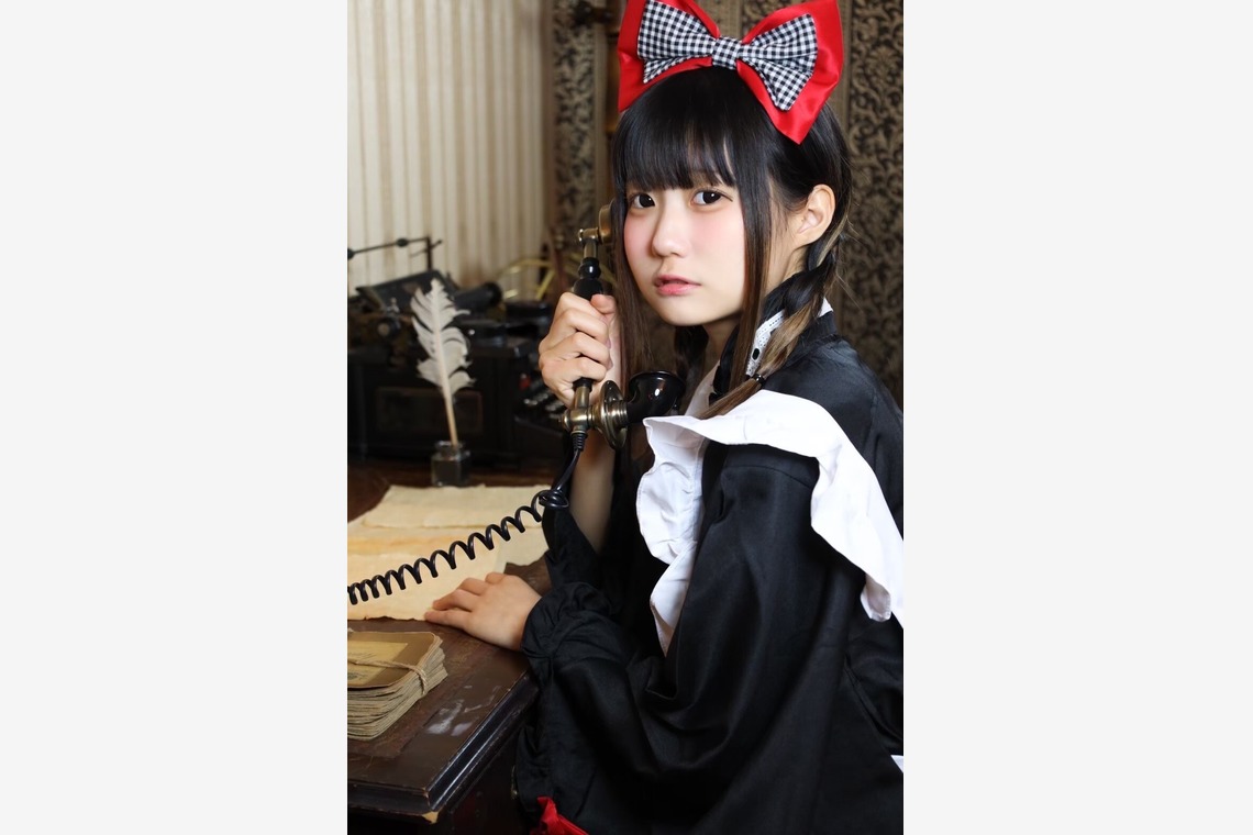 森優希が撮影した写真のアルバム「MaidCafe Selene」
