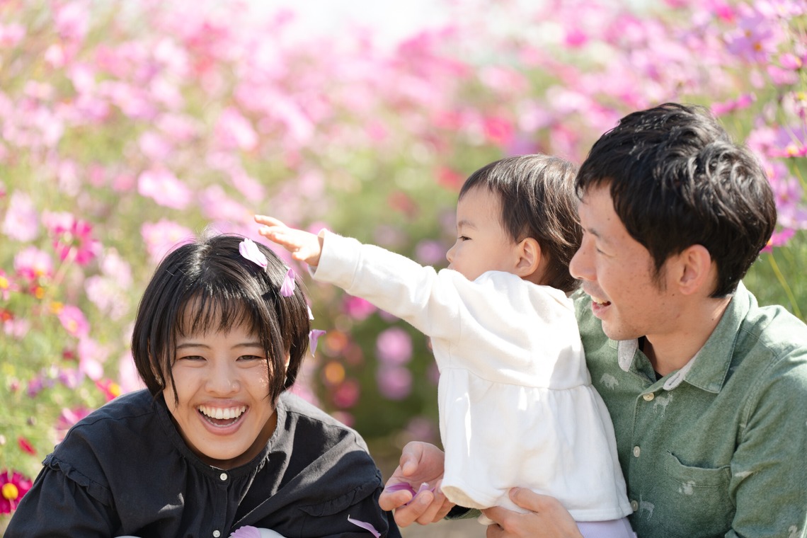 福永写真事務所が撮影した「家族写真（コスモス畑）」の写真