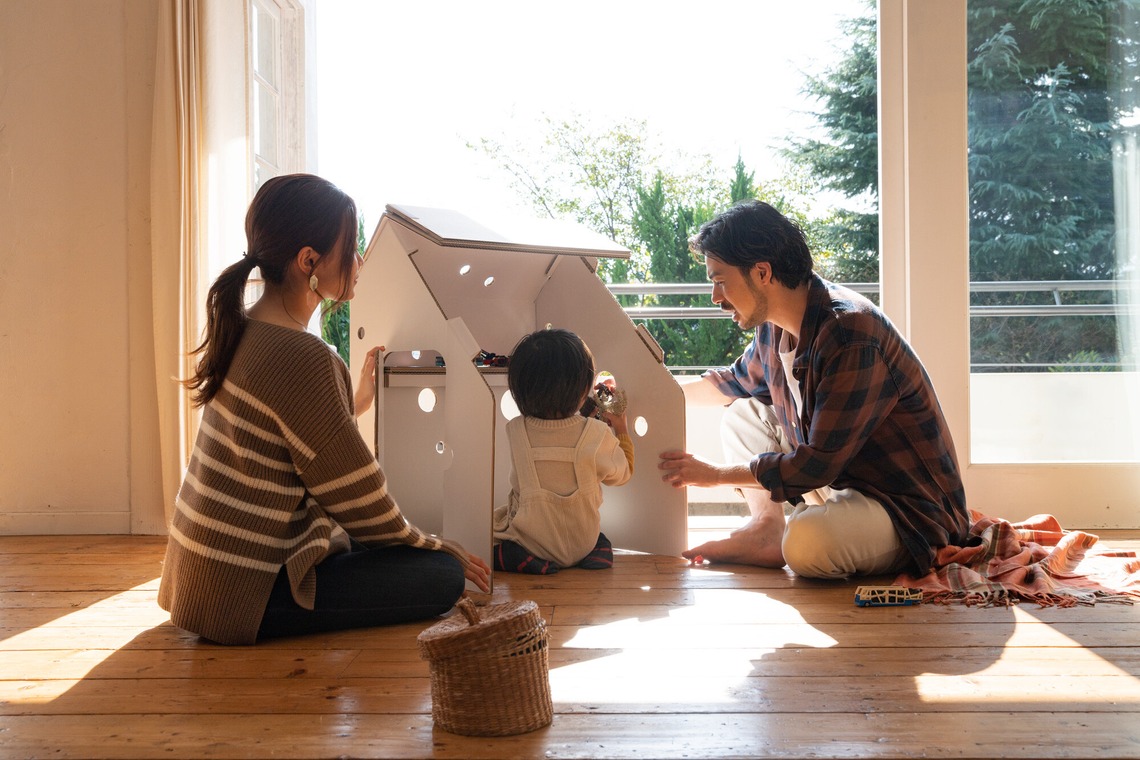 曽川拓哉が撮影した写真のアルバム「ダンボールハウスの商品撮影」