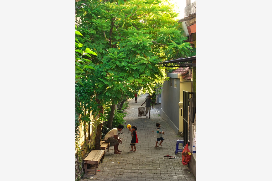 難波卓美が撮影した「街角スナップ」の写真