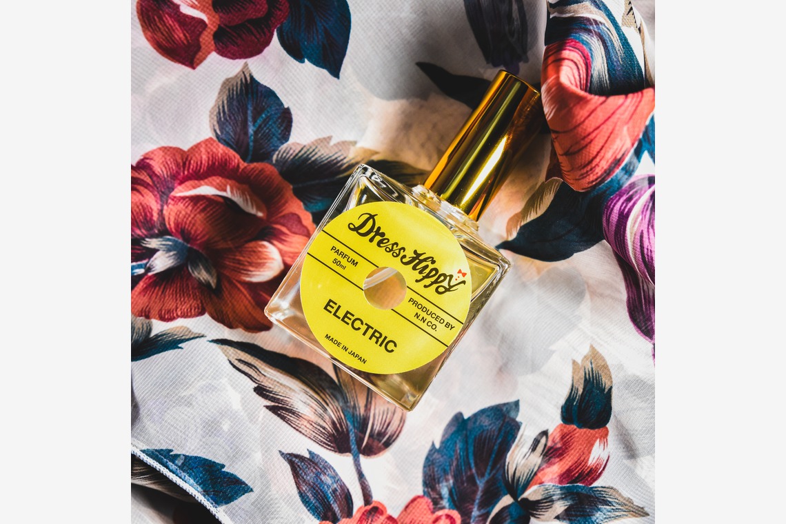 Yu Takahashiが撮影した写真のアルバム「【商品撮影】香水ボトル」