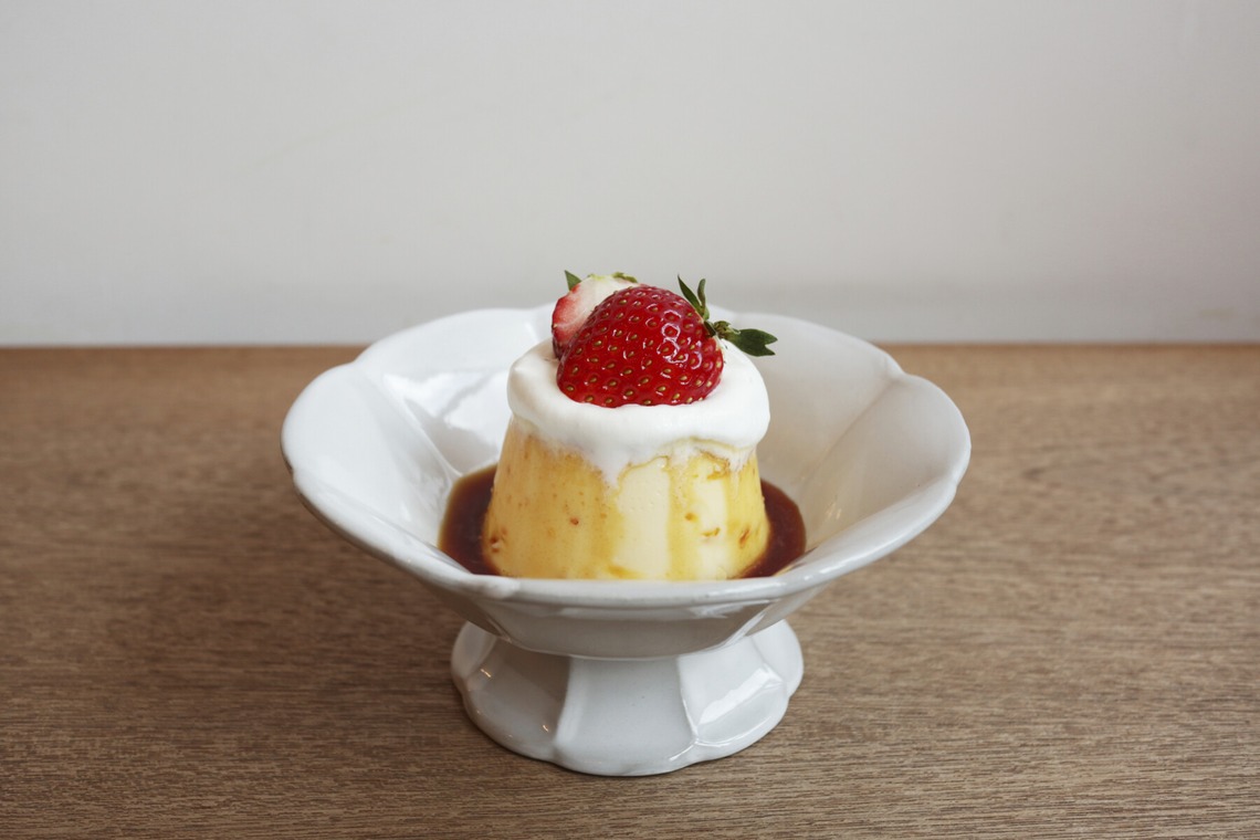 土肥さやかが撮影した写真のアルバム「スイーツ・パン」