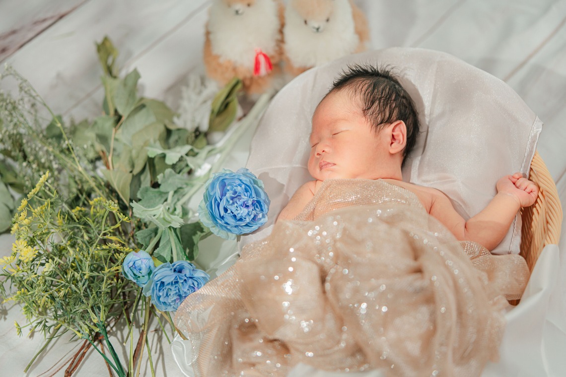 玉城　肇が撮影したニューボーンフォトのアルバム「ニューボーン撮影」