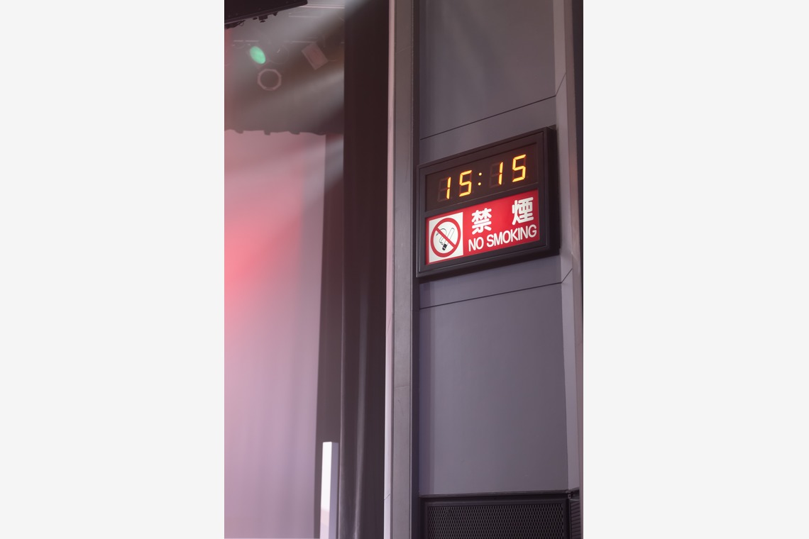 大辻尋稔が撮影した写真のアルバム「演劇」