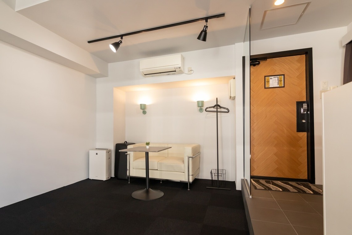 石場慎一郎が撮影した写真のアルバム「店舗・不動産写真」