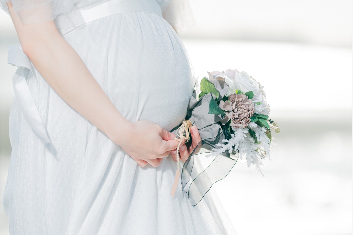 玉城　肇が撮影したマタニティフォトのアルバム「ビーチでもマタニティフォト」