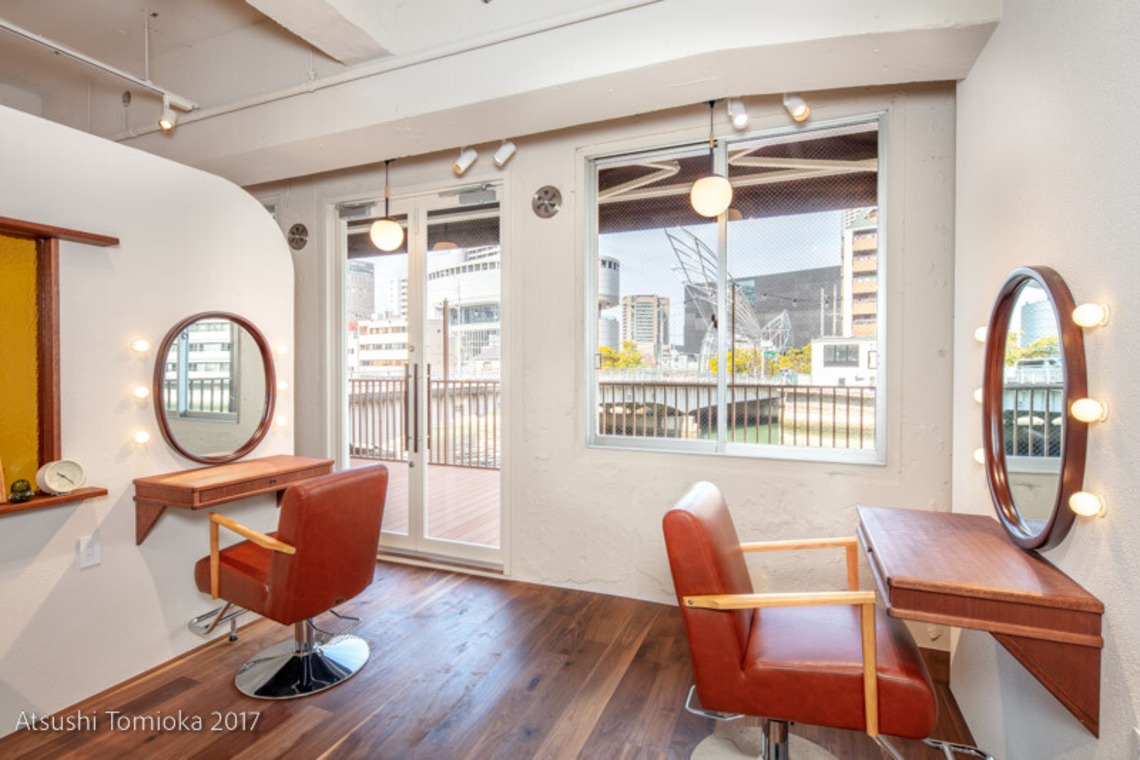 富岡敦が撮影した「ヘアサロン店舗撮影」の写真