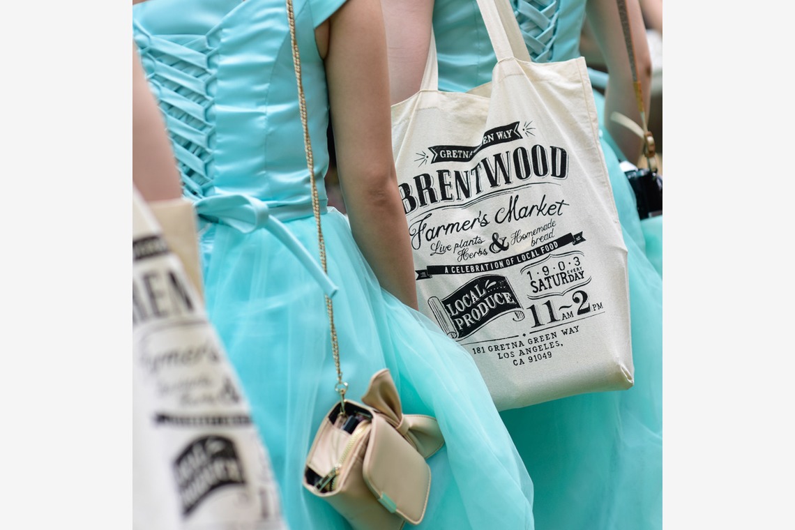 教会の古い椅子