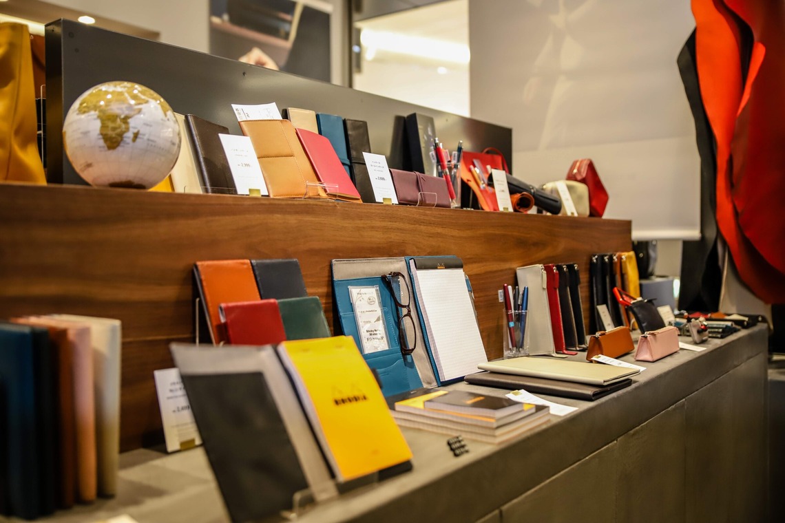 全国出張カメラマン【甲斐ルーカス】が撮影した「企業案件（店舗・会社・サロン・人物など）」の写真