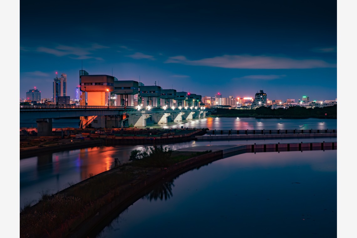 ハイナ　マテウスが撮影した写真のアルバム「陰翳礼讃」