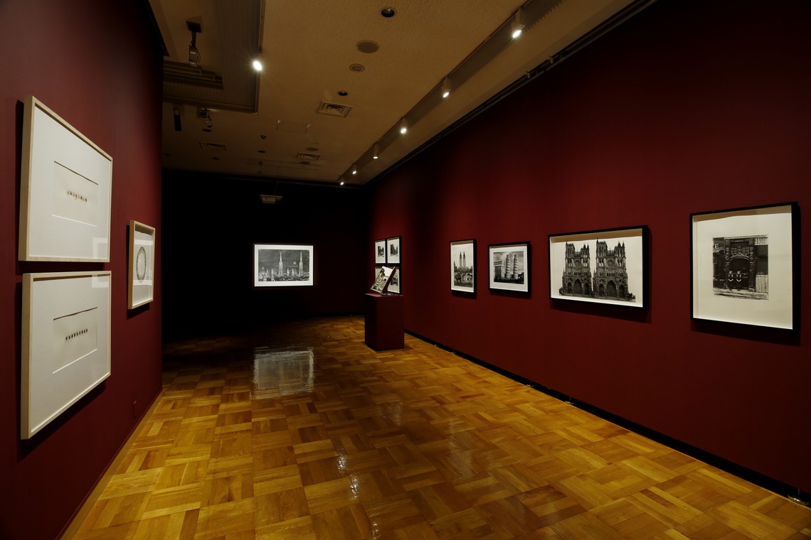 吉本光宏が撮影した「内観外観」の写真