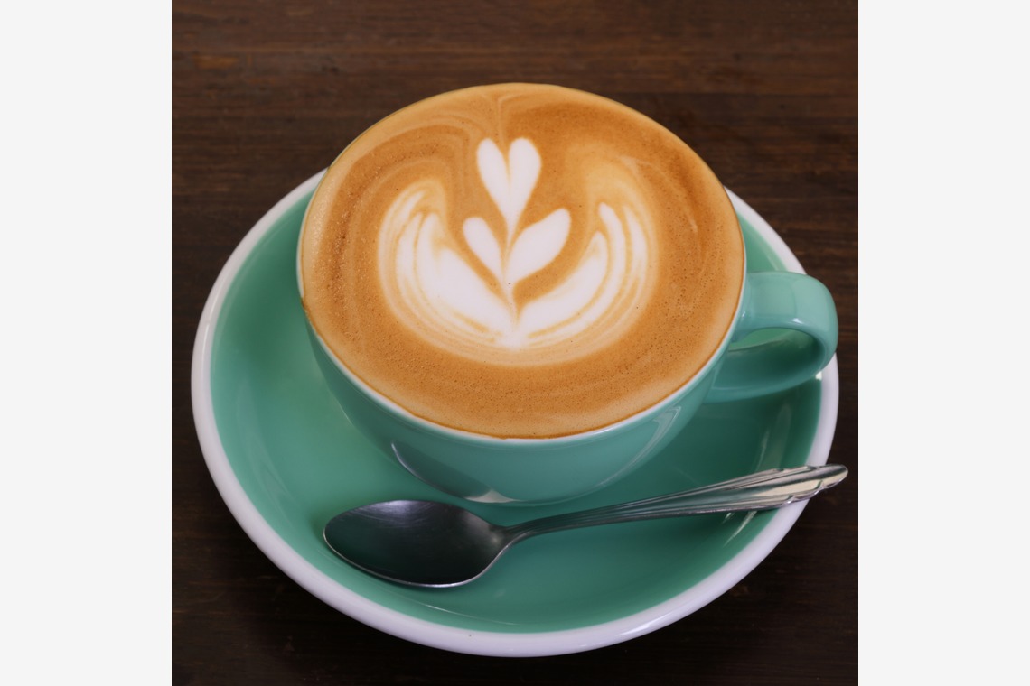 森安　照が撮影した「ティ・コーヒー・テイクアウト」の写真