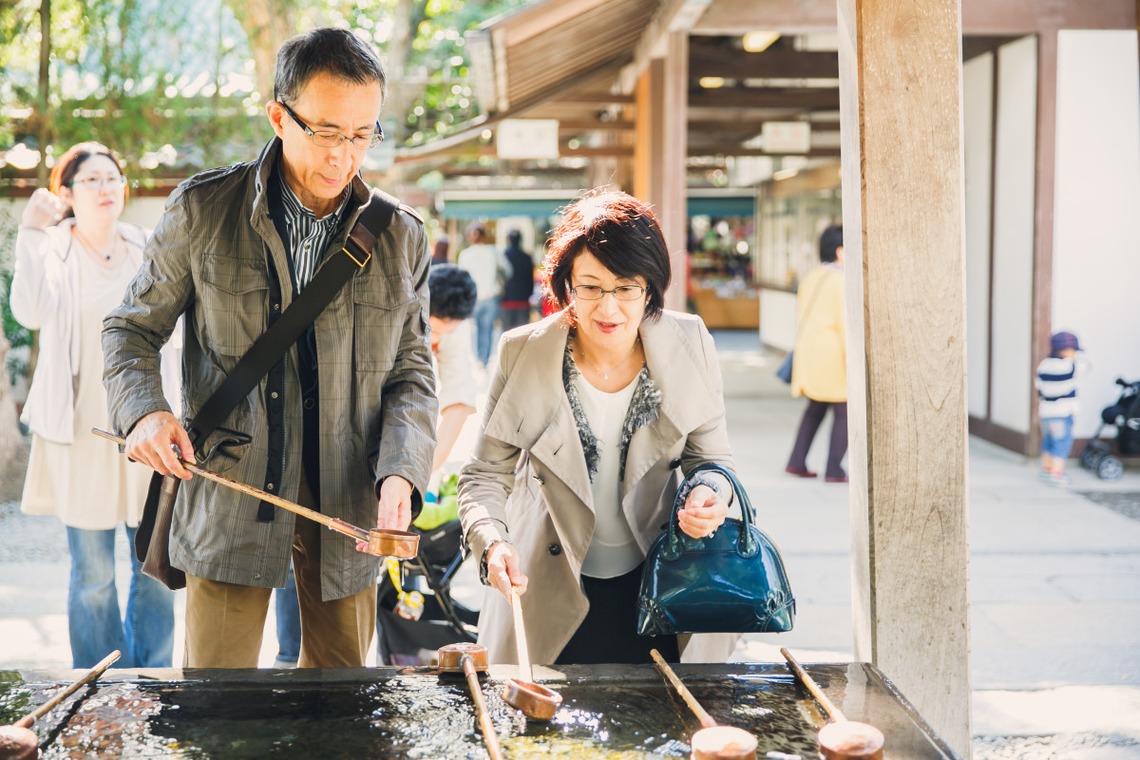 washing hands — Photo by t_pictures