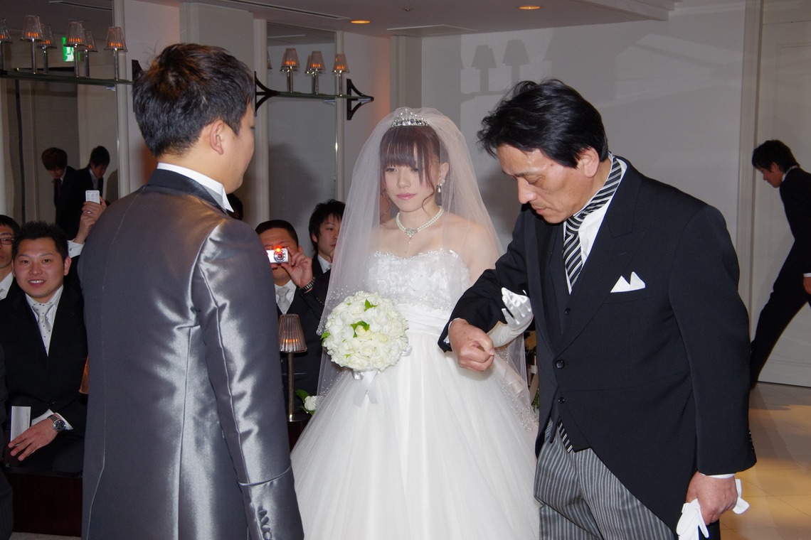 ＴＯＭＯＨＩＴＯ　ＨＡＧＩＷＡＲＡ