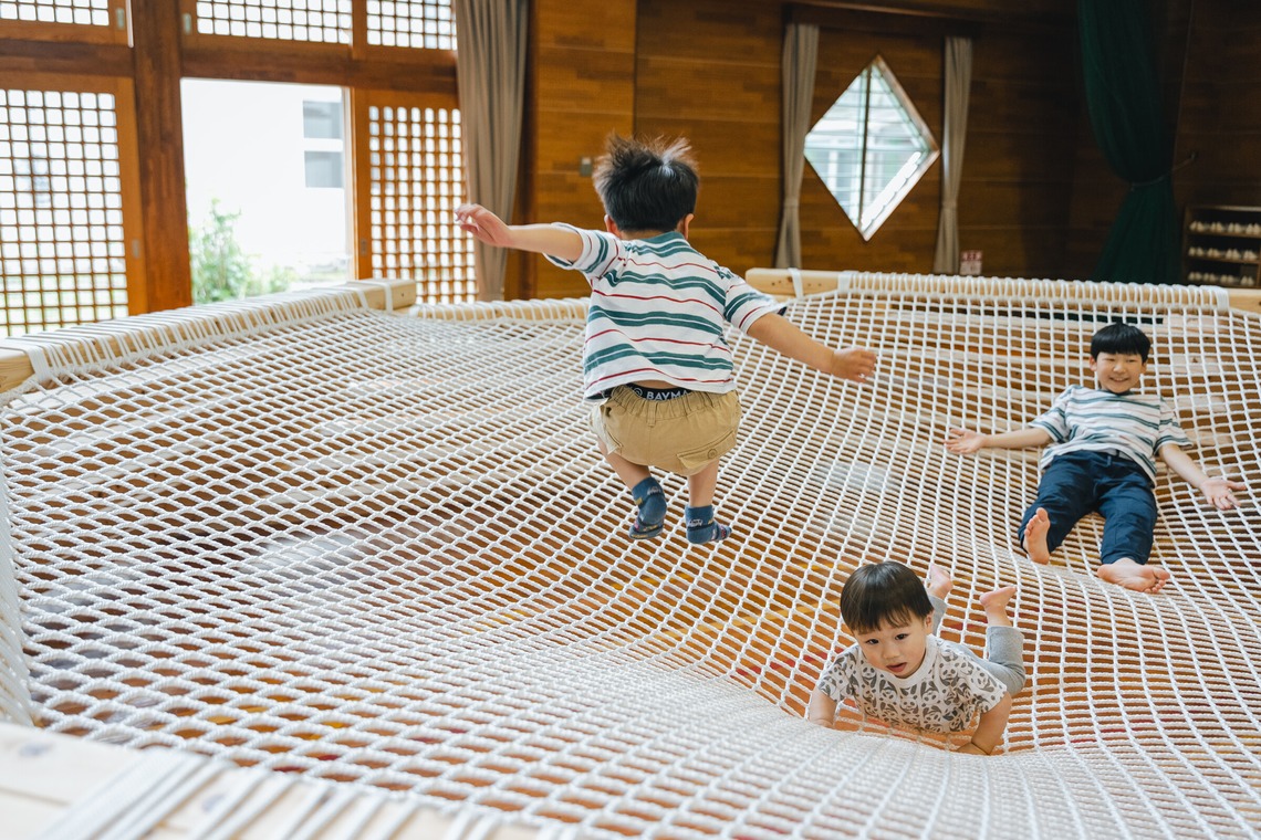 山﨑さと子