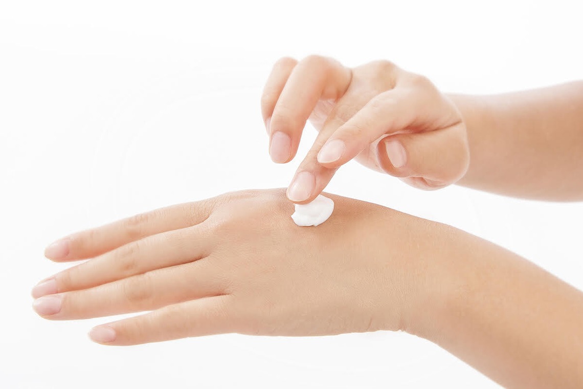 株式会社エスオーエスカンパニーが撮影した「化粧品イメージ撮影」の写真