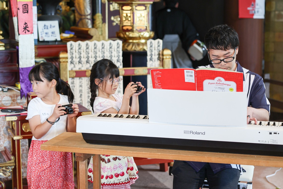 ちずカメラが撮影した「写真家　橘田龍馬さんの子供写真教室の様子」の写真