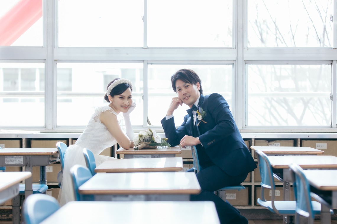 株式会社Ervaが撮影した写真のアルバム「結婚式前撮り（校舎にて）」