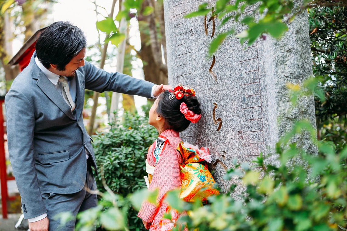 出張撮影HUG TIMEが撮影した「七五三お詣り撮影〜多摩浅間神社〜」の写真