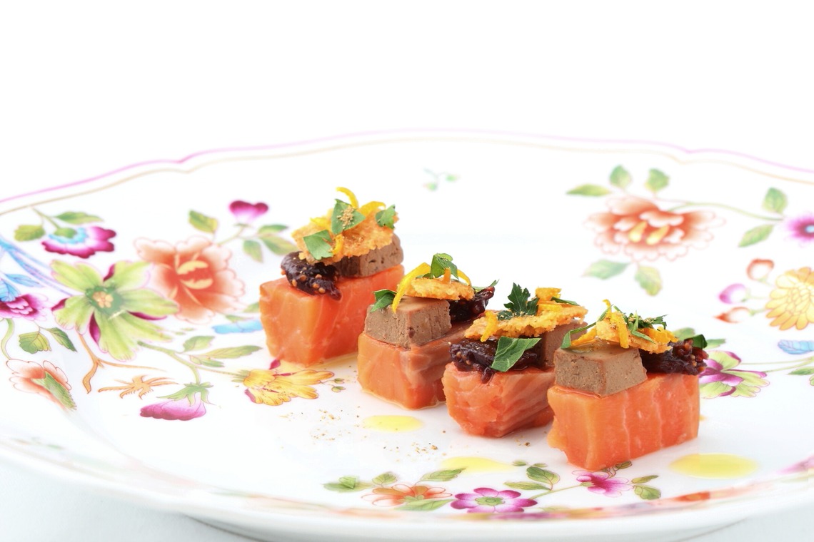 森安　照が撮影した「ホテル・レストラン（料理・ワイン・シャンパン・シェフ・ホールスタッフ・内観・イメージカット）」の写真