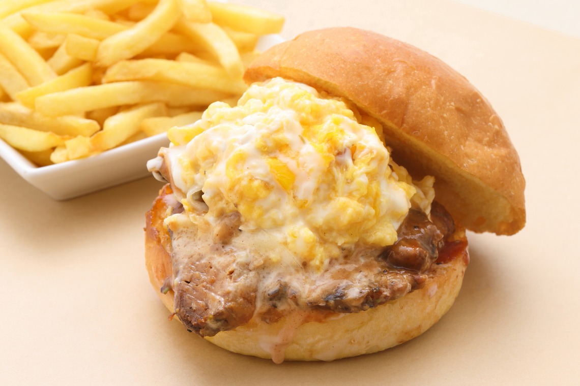 森安　照が撮影した「ケバブ・カレー・サンド」の写真