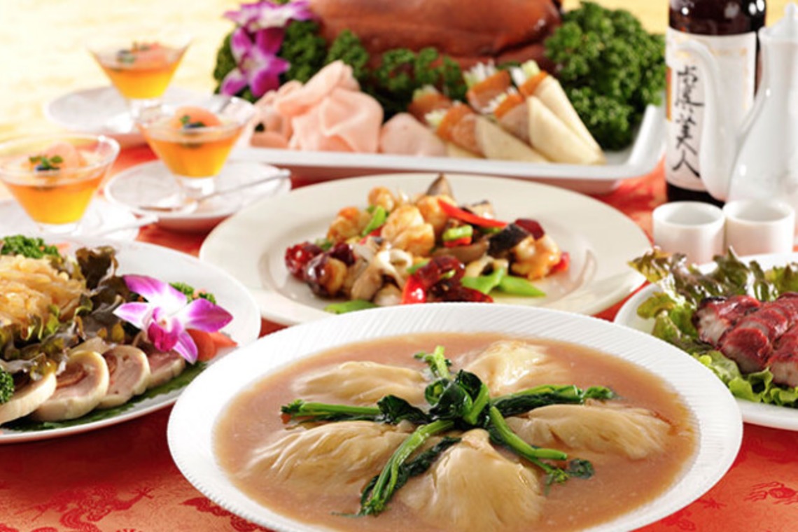 有限会社　澤田スタジオが撮影した写真のアルバム「料理、コース、集合」